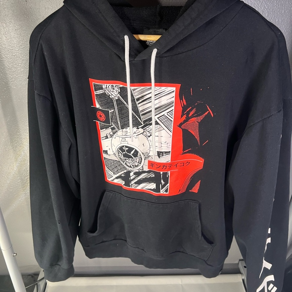 Star Wars - Heroes & Villains - Black and Red Graphic Hoodie - Men’s Medium (M)